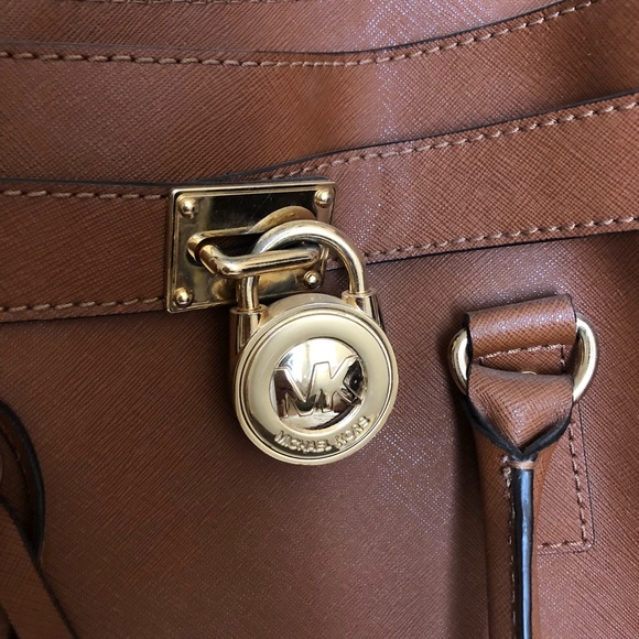 Michael Kors Large - Picture 2 of 6